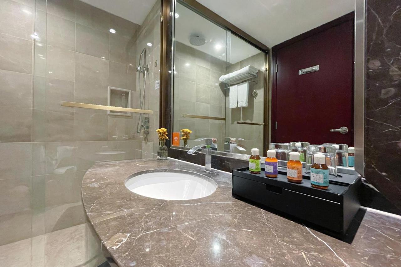 Wuhan Hongguang Hotel Exterior foto